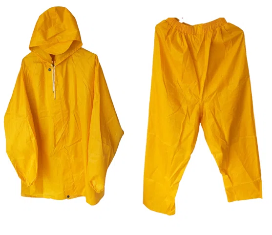 SACON Y PANTALON IMPERMIABLE